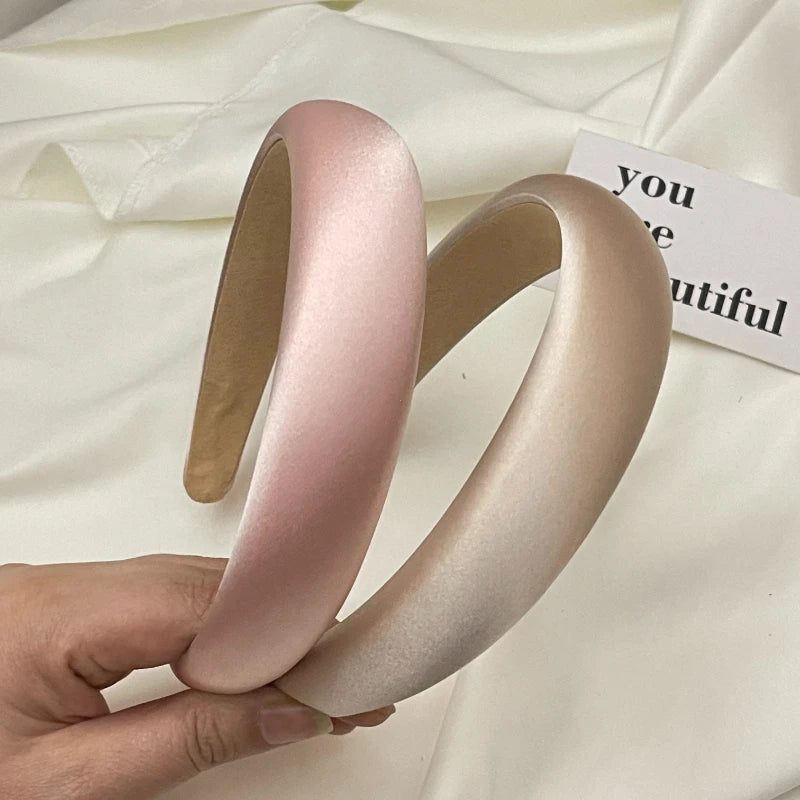 Modischer Satin-Seiden Sponge Haarreif für Damen – Elegantes Gepolstertes Haarband für Alltag Casual Styling & Fashion Accessoires
