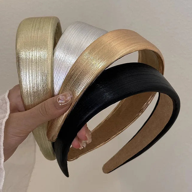 Breiter PU-Leder Haarreif für Damen – Glänzender Gold Silber Gepolsterter Sponge Haarreif für Retro Fashion & Alltagsstyling