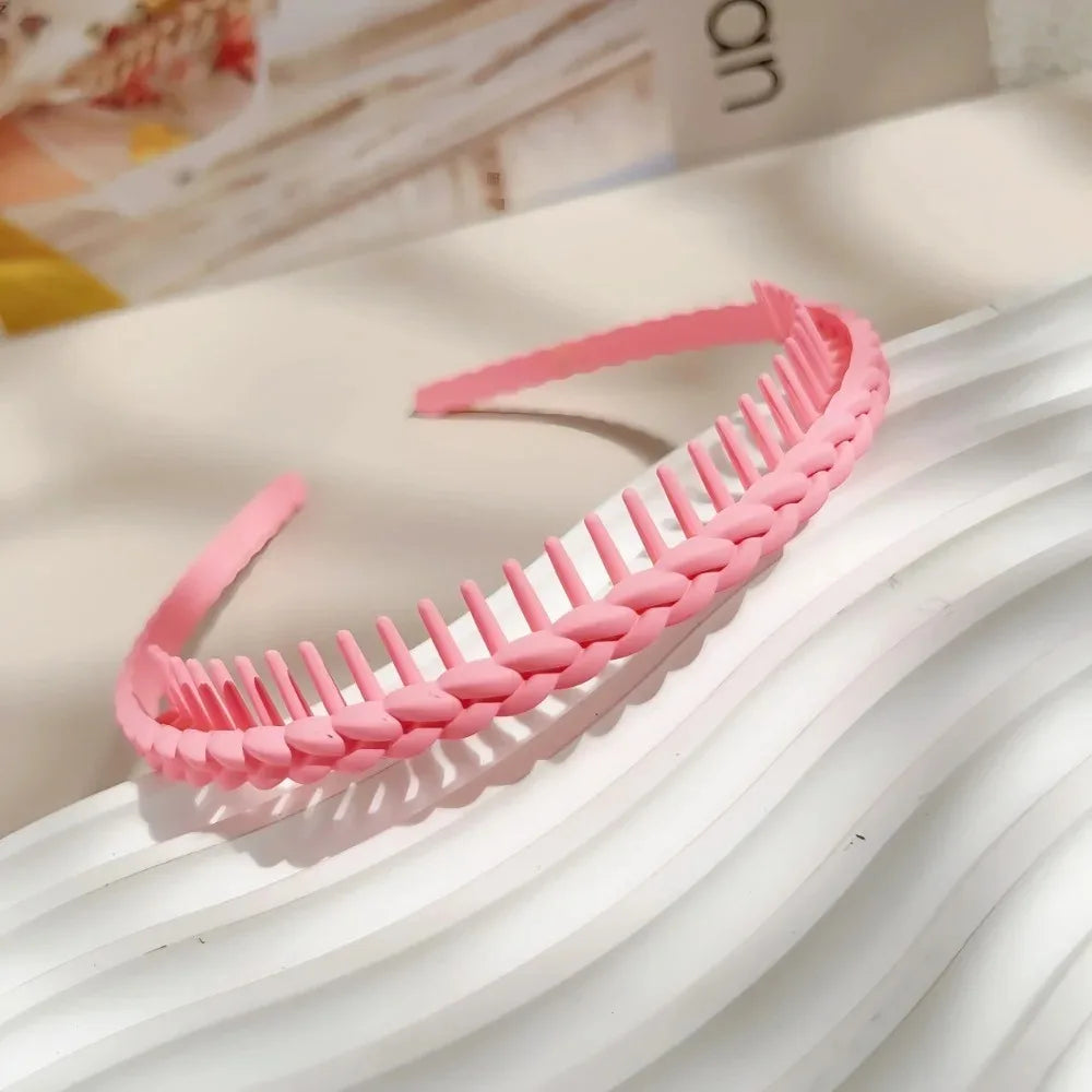 Modischer Twist-Cross Kunststoff Haarreif für Damen – Flexibler Rutschfester Haarreif mit Zähnen zum Gesicht Waschen & Haarstyling