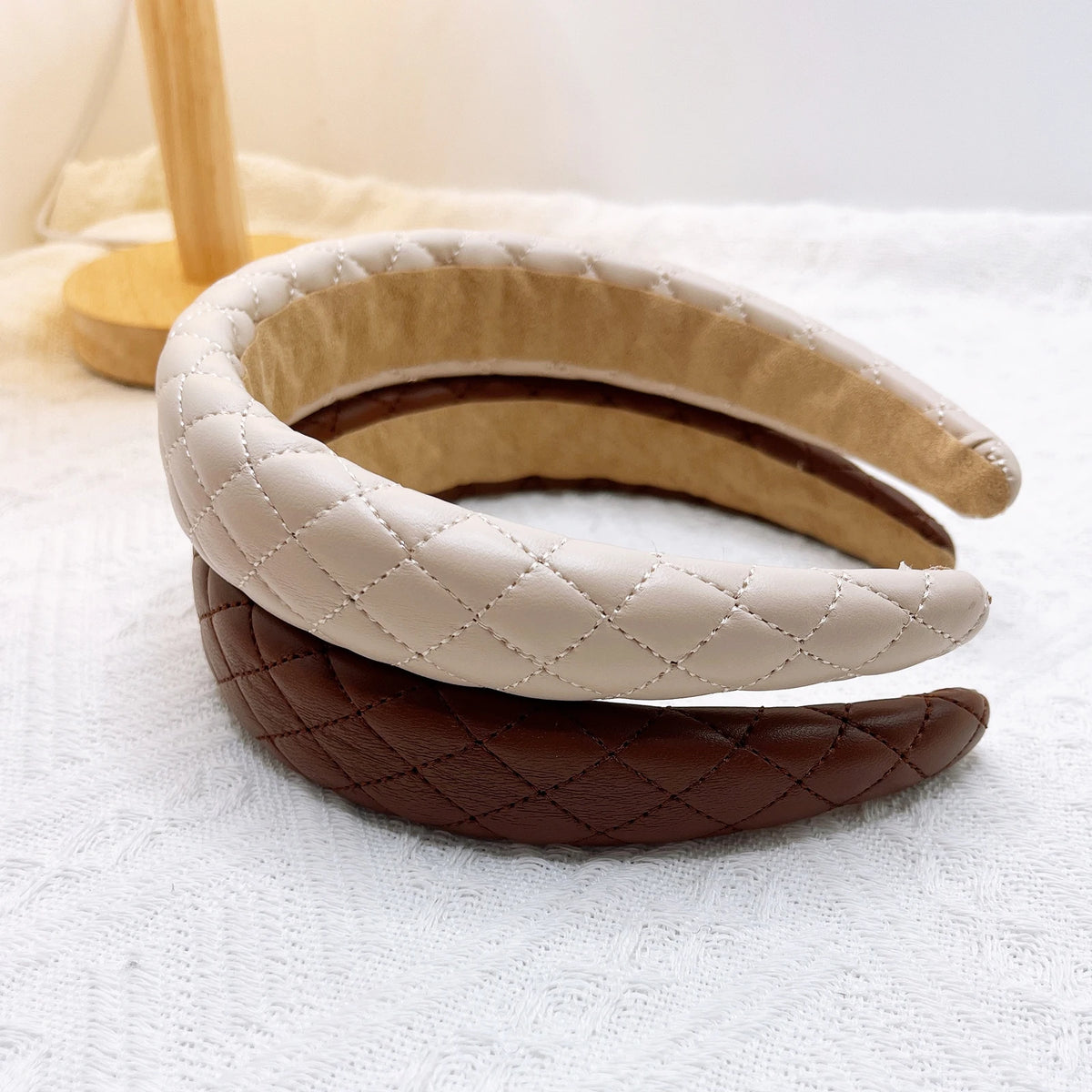 Modischer PU-Leder Haarreif für Damen – Einfarbiges Casual Turban Haarband für Reise Alltag Styling & Haaraccessoires