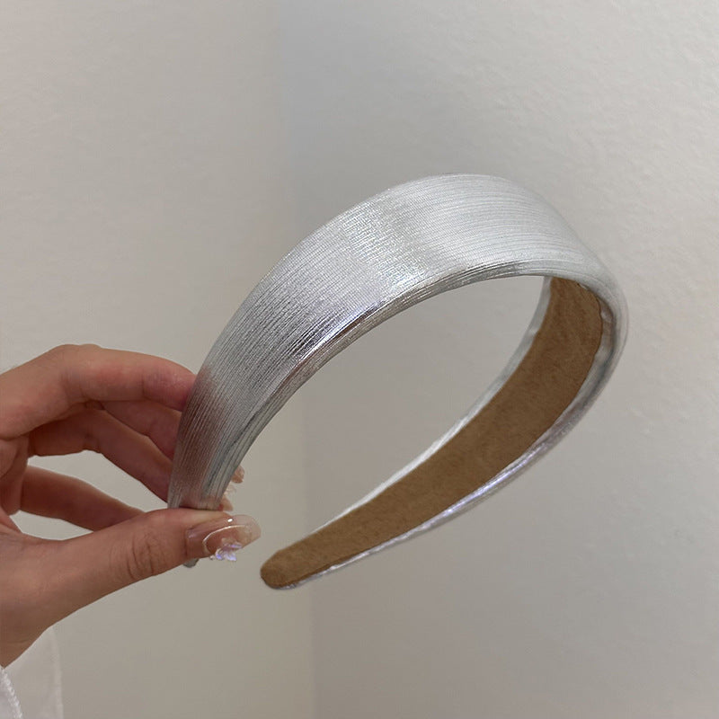 Breiter PU-Leder Haarreif für Damen – Glänzender Gold Silber Gepolsterter Sponge Haarreif für Retro Fashion & Alltagsstyling